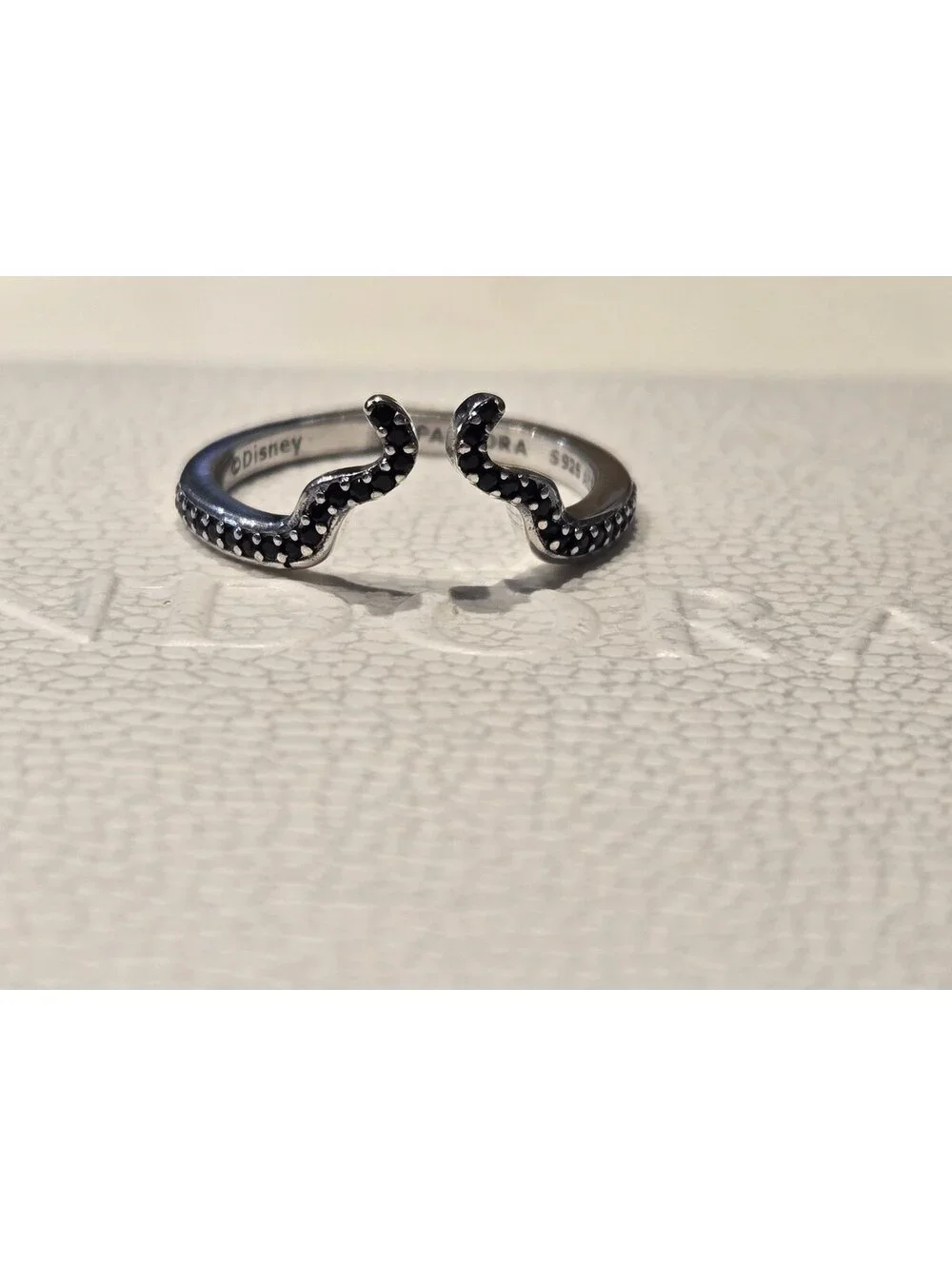 Pandora maleficent ring size 9